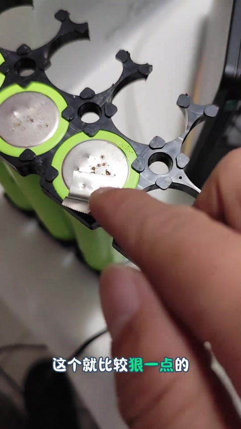 UF20B 40 档撕裂 · 04:42