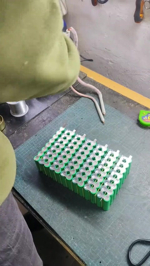0.2 镍带焊接 · 01:46